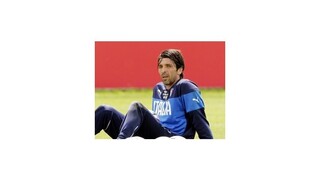 Buffon sa doliečuje, súboj s Kostarikou je otázny