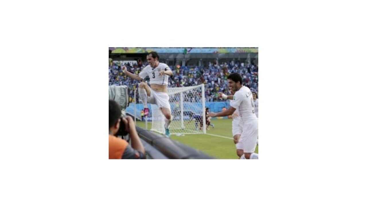 Z D-skupiny postúpili Kostarika a Uruguaj