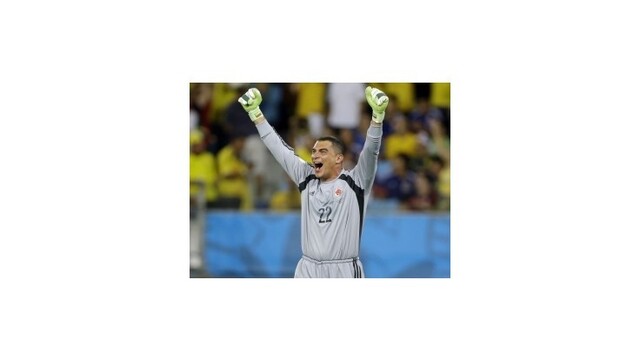 Mondragón sa stal najstarším hráčom so štartom na MS