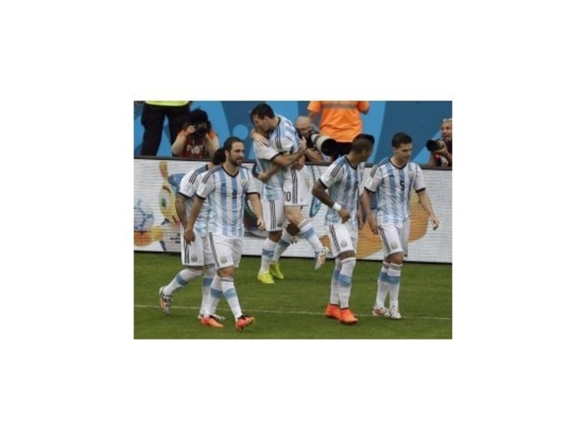 Zo skupiny F postúpili do osemfinále Argentína a Nigéria