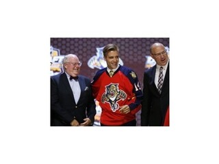Jednotkou draftu obranca Ekblad, 1. kolo bez Slovákov