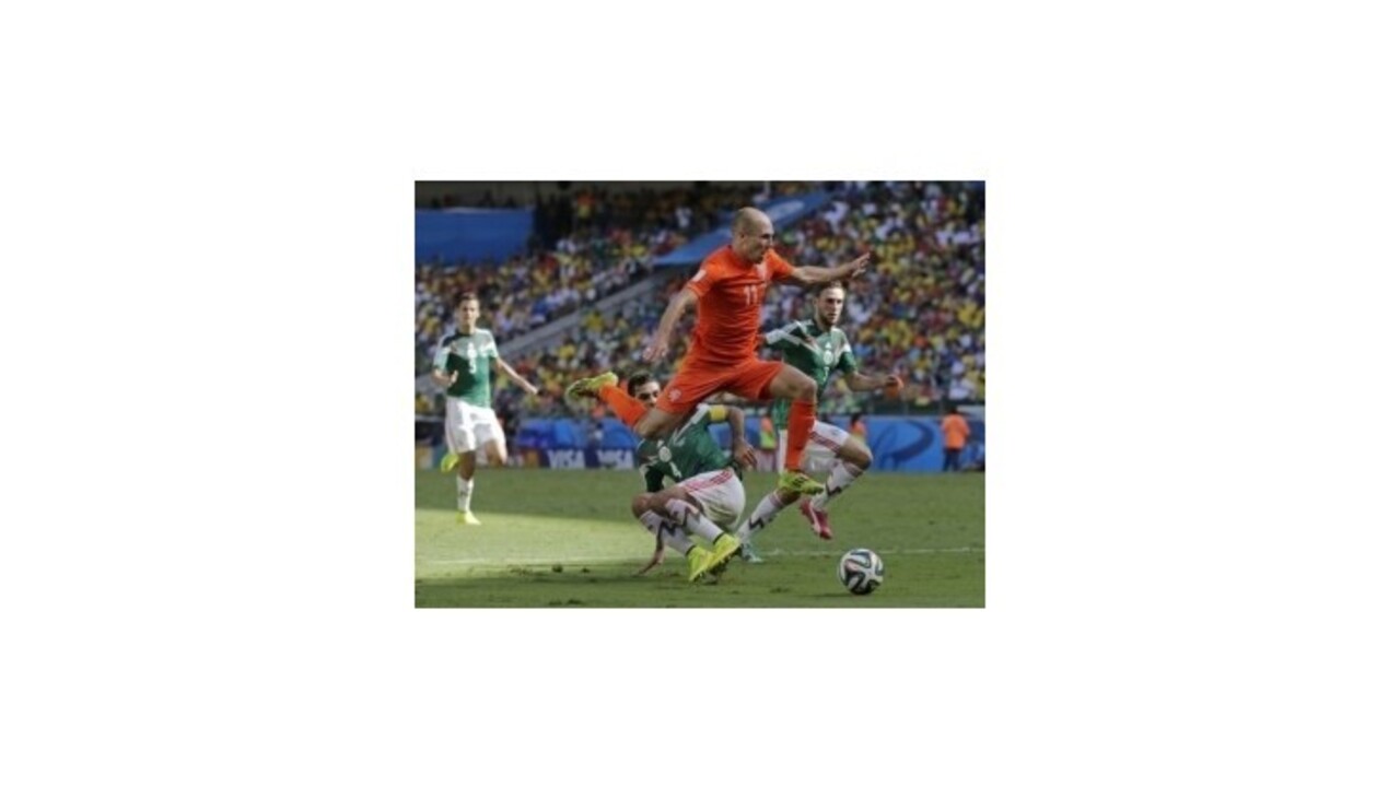 Holandsko knokautovalo Mexiko penaltou v nadstavenom čase