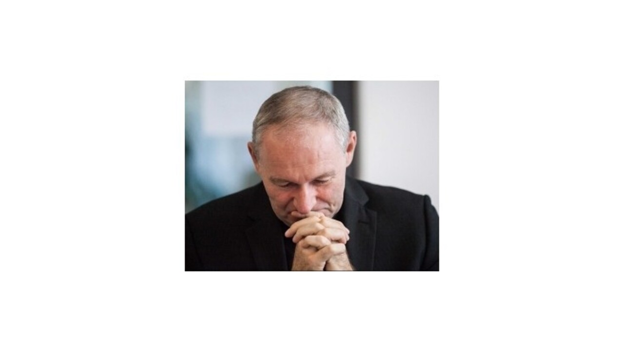 Veriaci si pred nunciatúrou pripomenuli dva roky od odvolania Bezáka