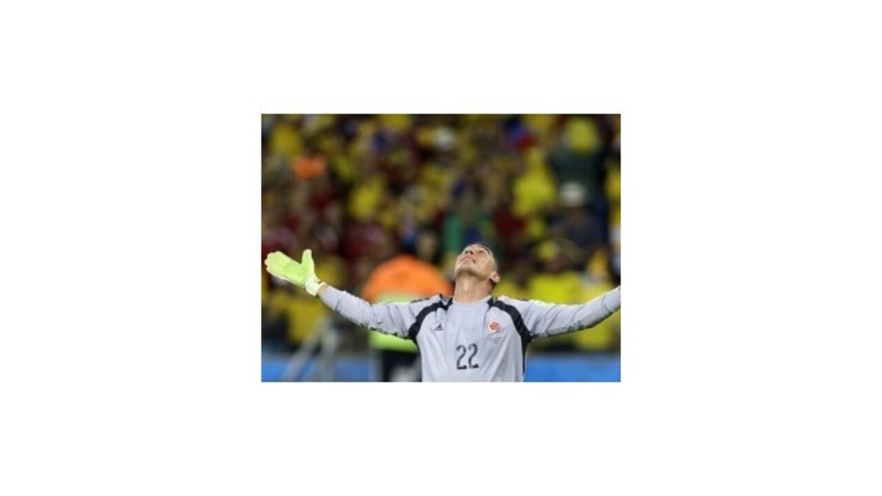 Rekordér Mondragon po vyradení Kolumbie ukončil kariéru