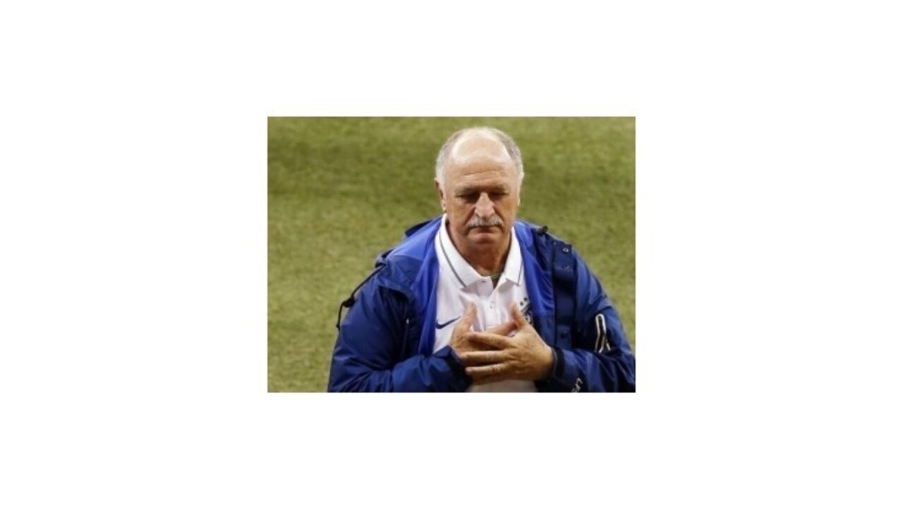 Scolari žiada o odpustenie, vinu za debakel zobral na seba