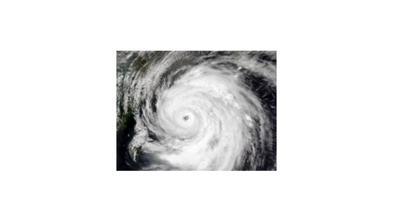 Tajfún Neoguri Tokio ušetril, smeruje na severovýchod