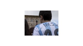 Pápež František organizuje charitatívny zápas, príde aj Messi