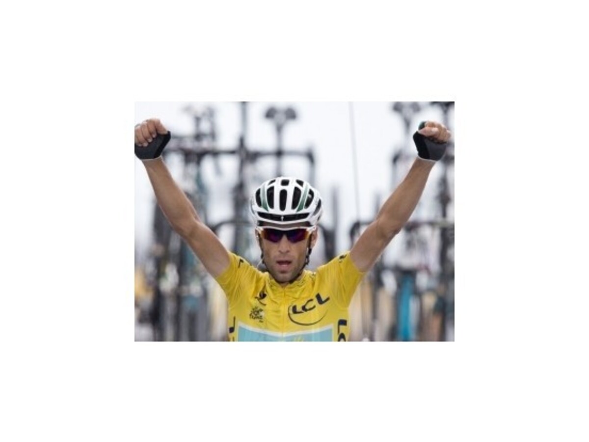 Nibali nevylúčil štart na Gire aj Tour 2015