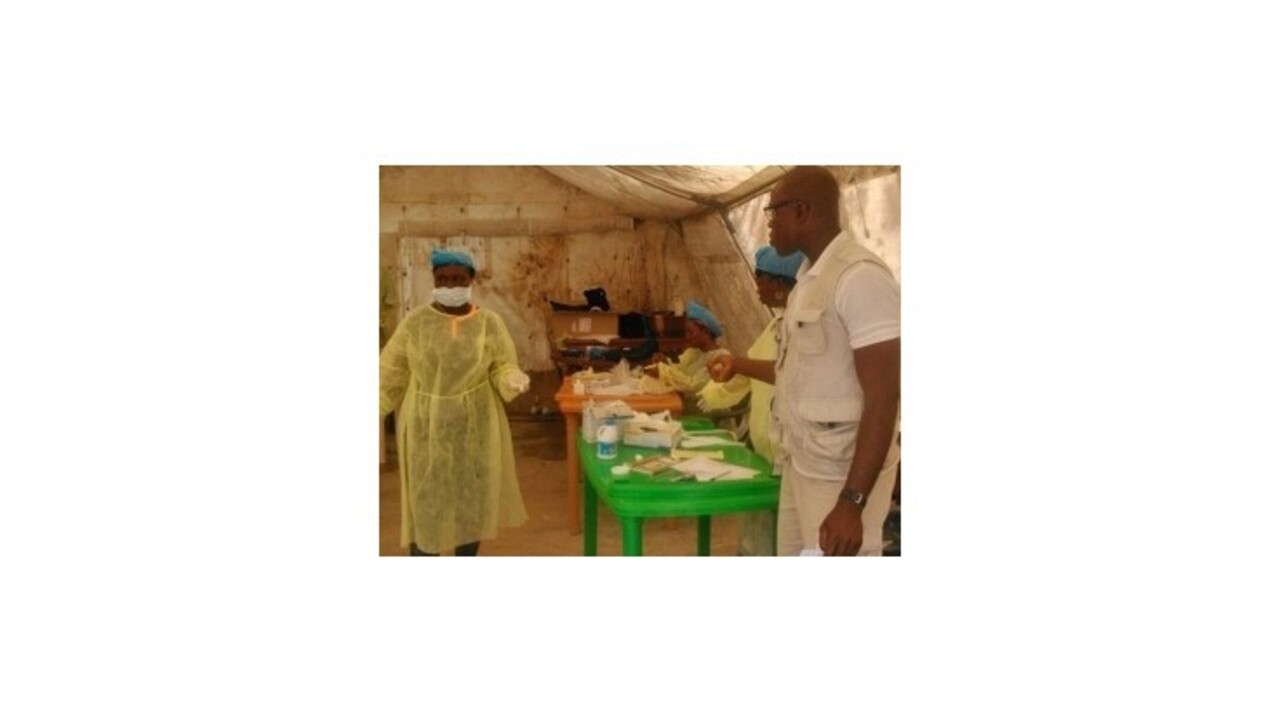 Prezident Sierra Leone vyhlásil pre ebolu stav verejného ohrozenia