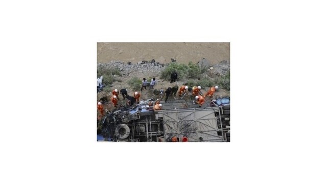 Pri nehode autobusu v Tibete zahynulo 44 ľudí