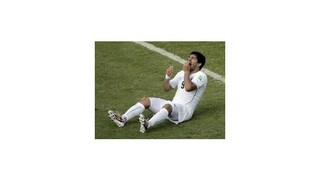 Suárezov trest na štyri mesiace platí, môže trénovať