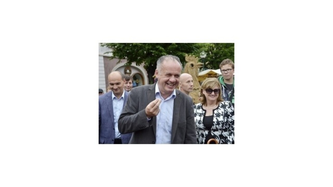 Kiska rozdal aj svoj júlový plat