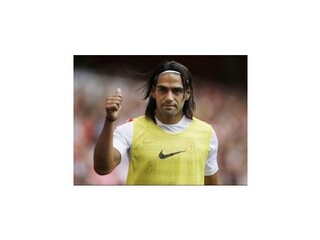 ManUtd získal výraznú posilu, na Old Trafforde bude hosťovať Falcao