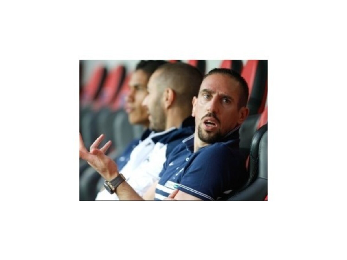 Ribéry bude pykať, ak odmietne reprezentovať, tvrdí Platini