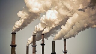 znečisťovanie emisie skleníkové plyny  (ČTK/Tetra Image)