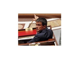Francúzsky parlament vyslovil dôveru rekonštruovanej vláde premiéra Vallsa