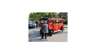 Ministri nechali limuzíny na svojich úradoch