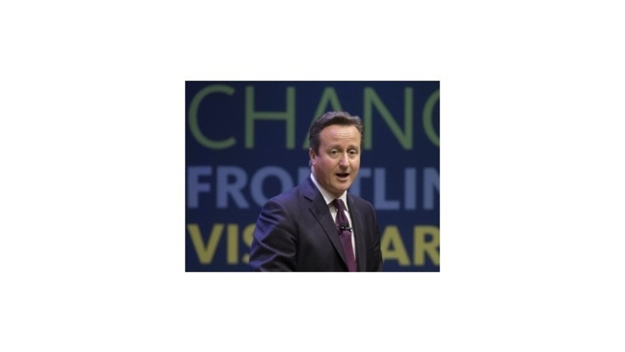 Cameron sa ospravedlní kráľovnej za výrok ohľadne škótskeho referenda