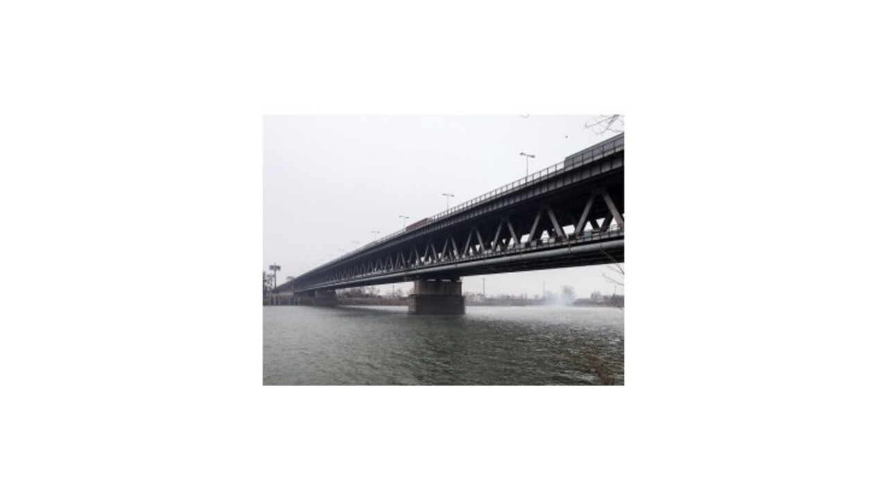 Glváč chce premenovať Prístavný most na Most hrdinov Dukly