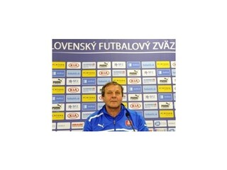 Slováci stále bez Hamšíka, zranenie vyradilo z hry Breznaníka