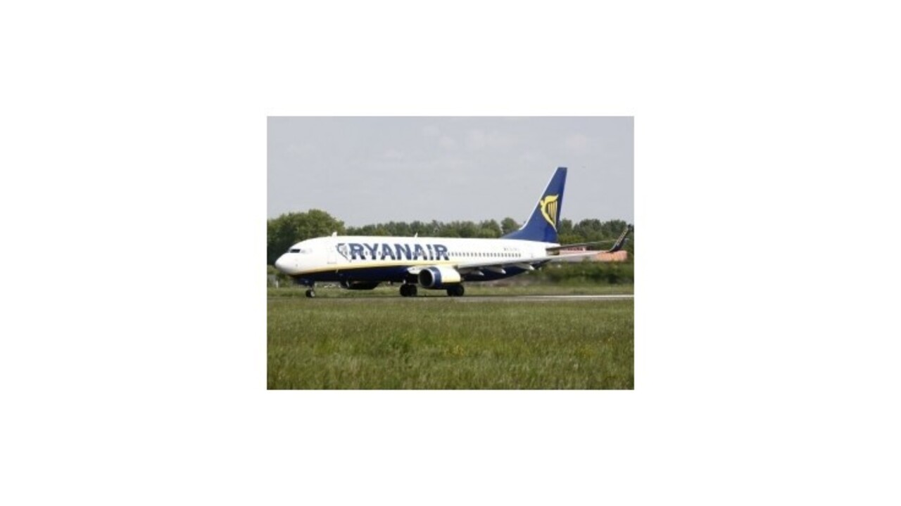 Na dublinskom letisku o seba krídlami zavadili dve lietadlá Ryanairu