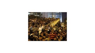 Protesty v Hongkongu pokračujú