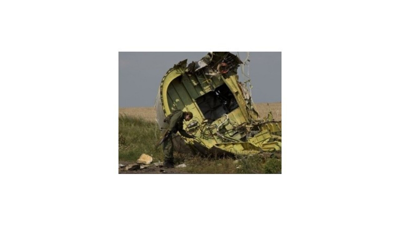 Separatisti povolia prístup k miestu zrútenia letu MH17