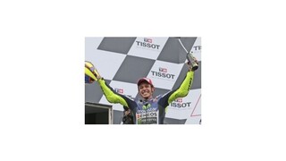 Rossi v MotoGP víťazom VC Austrálie, Márquez nedokončil