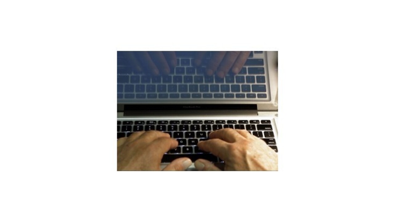 Maďarskí socialisti vyzvali vládu, aby nezaviedla zdanenie internetu