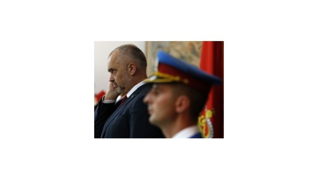 Albánsky premiér po desaťročiach navštívil Srbsko, žiadal uznanie Kosova
