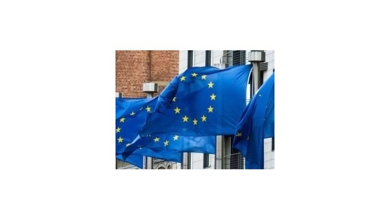 Predseda Kövér opäť vykázal z maďarského parlamentu vlajku EÚ