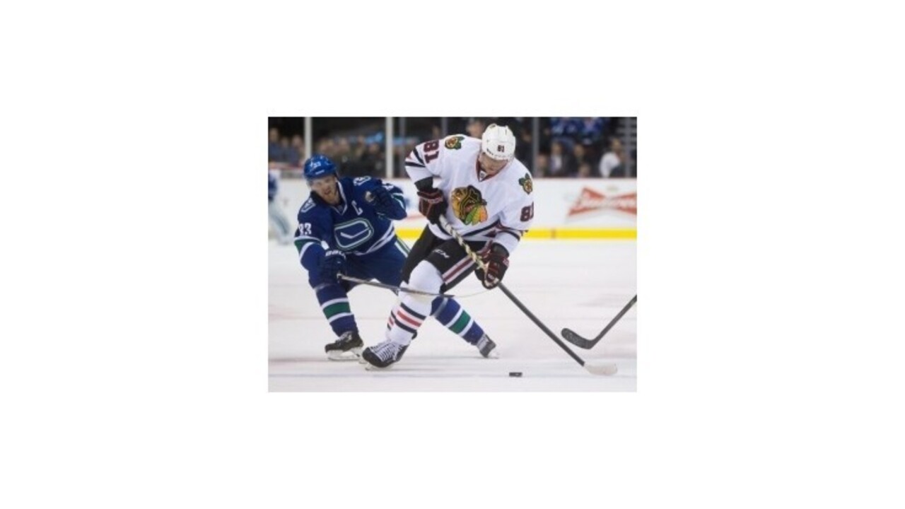 Chicago prehralo vo Vancouveri, Hossa si pripísal tri mínusové body