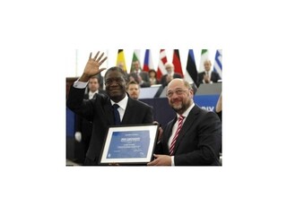 Lekár Mukwege dostal Sacharovovu cenu, v Kongu pomáha znásilneným