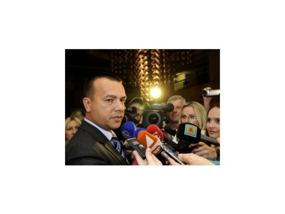 Liberál Miškov zakladá stranu Skok