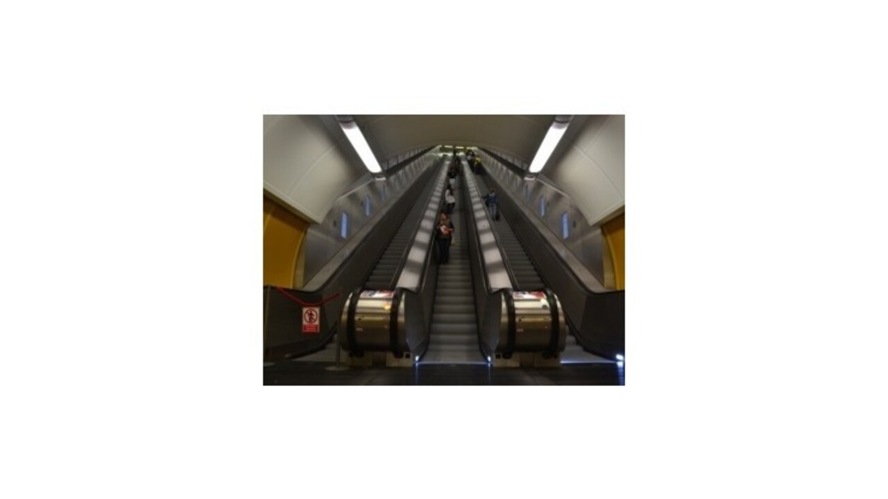 Pri poruche eskalátora v pražskom metre došlo k viacerým zraneniam