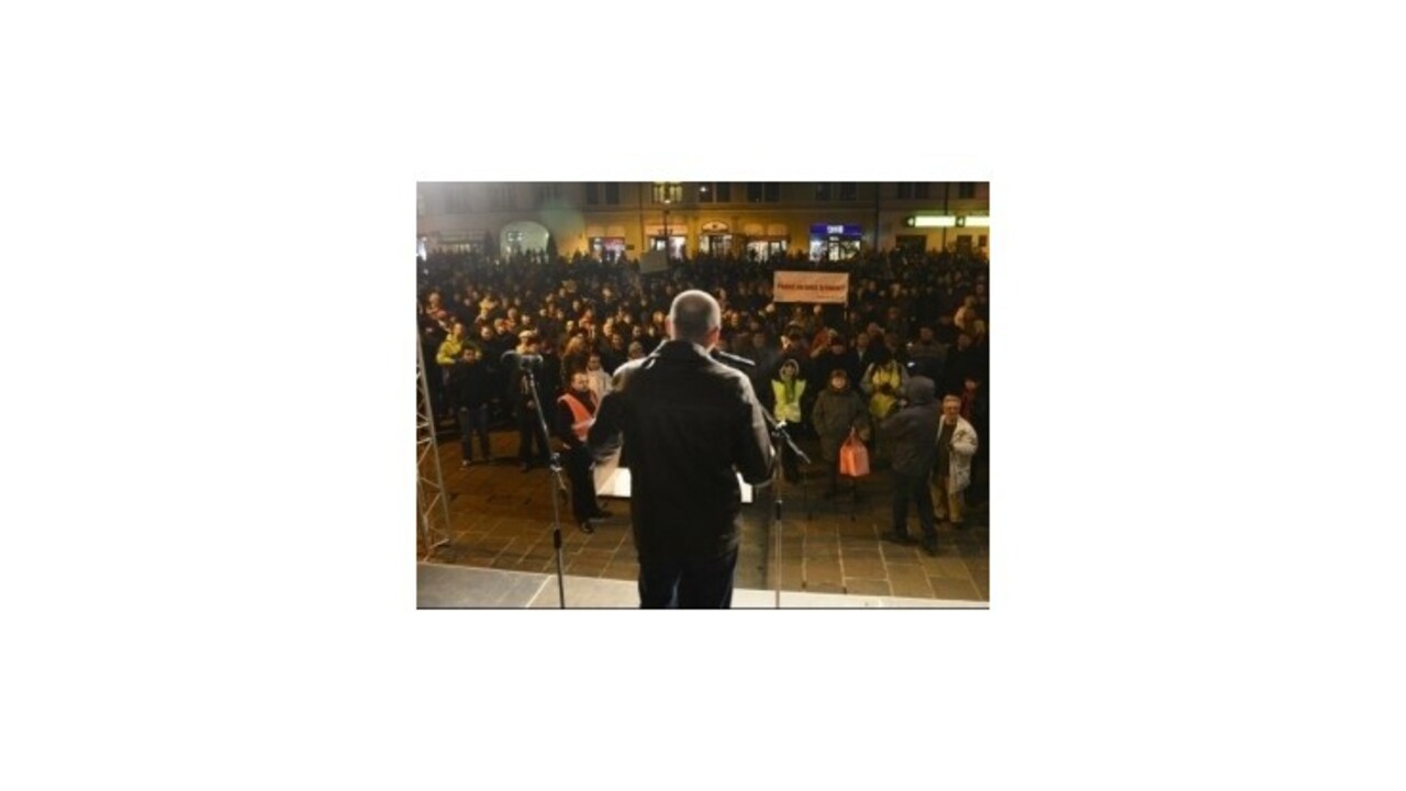 V Košiciach protestovalo proti korupcii približne tisíc ľudí