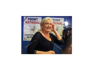 Marine Le Penová zostáva šéfkou FN, dostala 100 percent hlasov