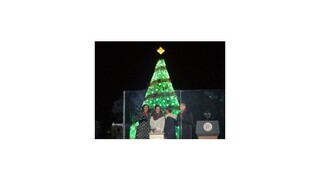 Obama rozsvietil národný vianočný strom