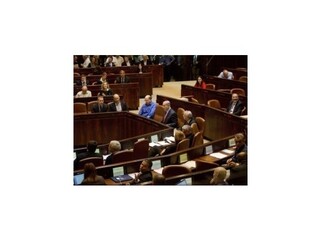 Izraelský parlament odhlasoval svoje rozpustenie
