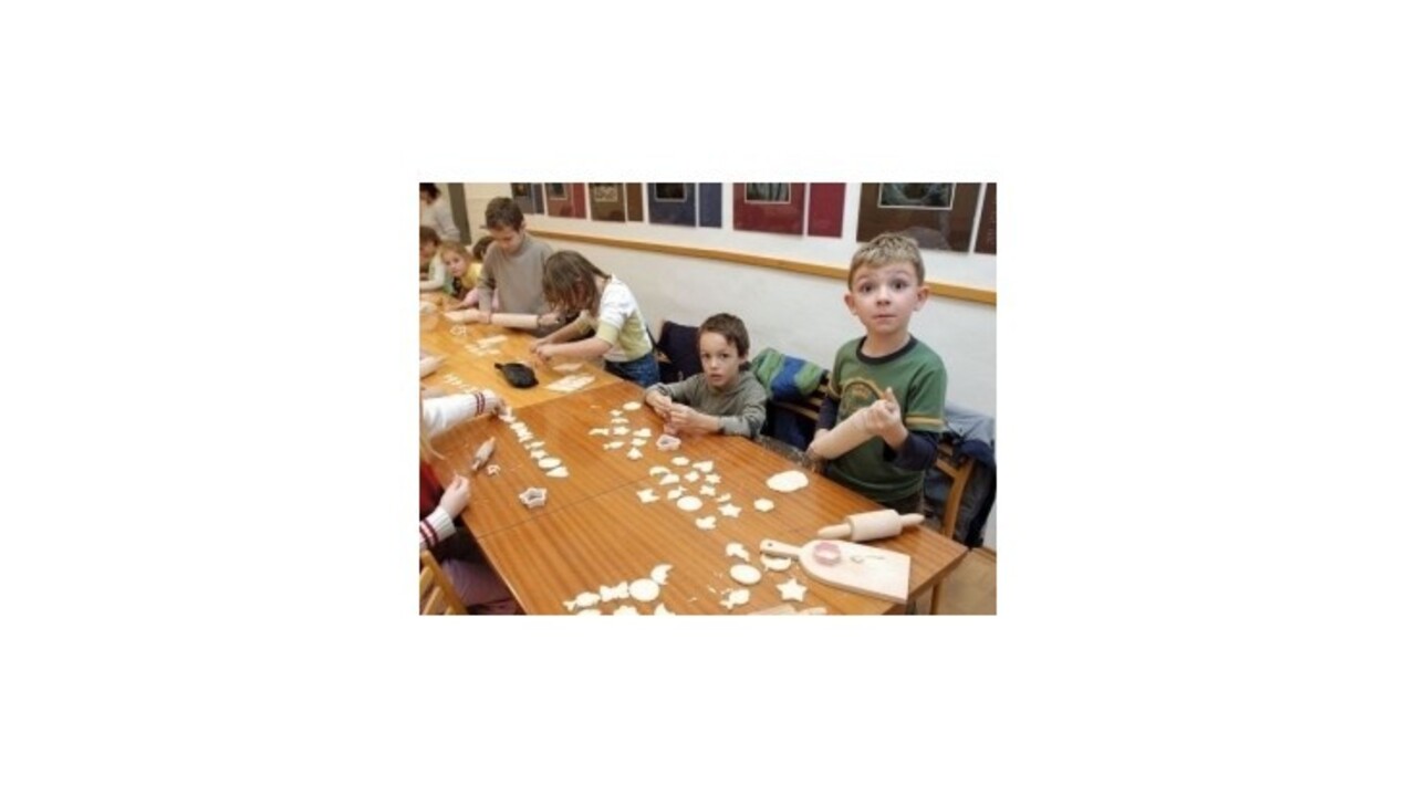 Školákom sa v pondelok začnú dvojtýždňové zimné prázdniny