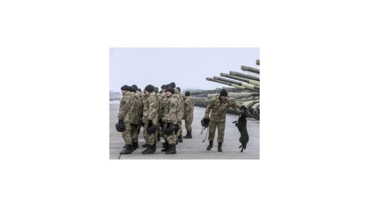 Ukrajina zvýši dotácie pre armádu a opäť zavedie brannú povinnosť