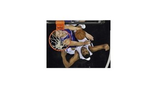 Parker sa vrátil a San Antonio zdolalo LA Clippers