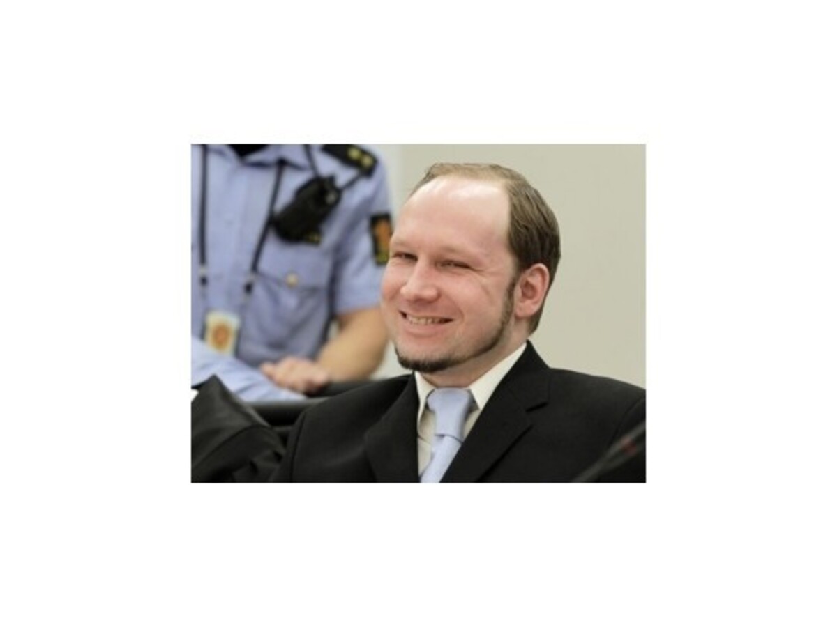 Breivik chce založiť stranu, zadržali desiatky jeho listov