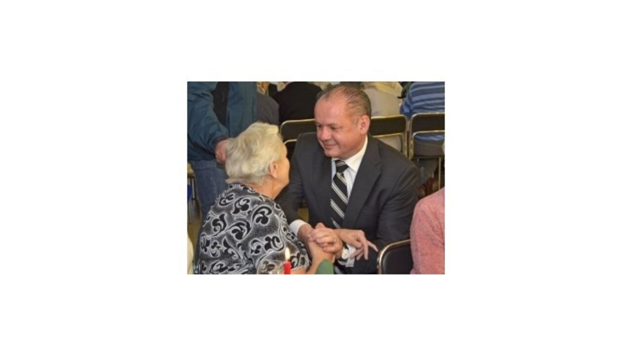 Prezident Kiska sa naobedoval s popradskými seniormi
