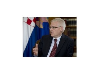 Podľa odhadov bude výsledok prezidentských volieb v Chorvátsku tesný