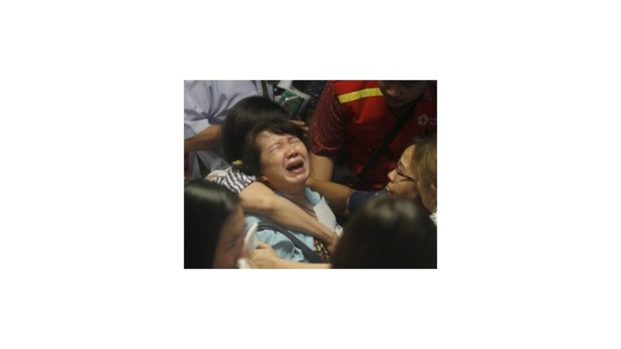 Trosky pri Borneu patria stratenému lietadlu, záchranári našli desiatky tiel