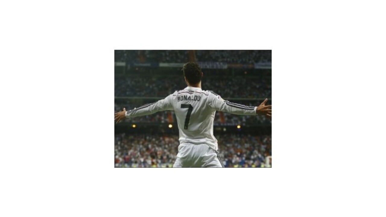Ronaldo je podľa magazínu World Soccer najlepším hráčom
