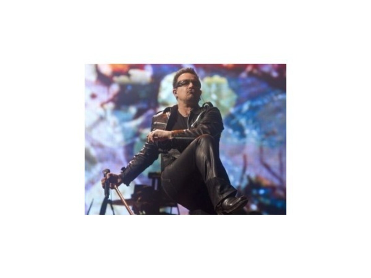 Bono sa pre zranenie obáva o svoju muzikantskú kariéru