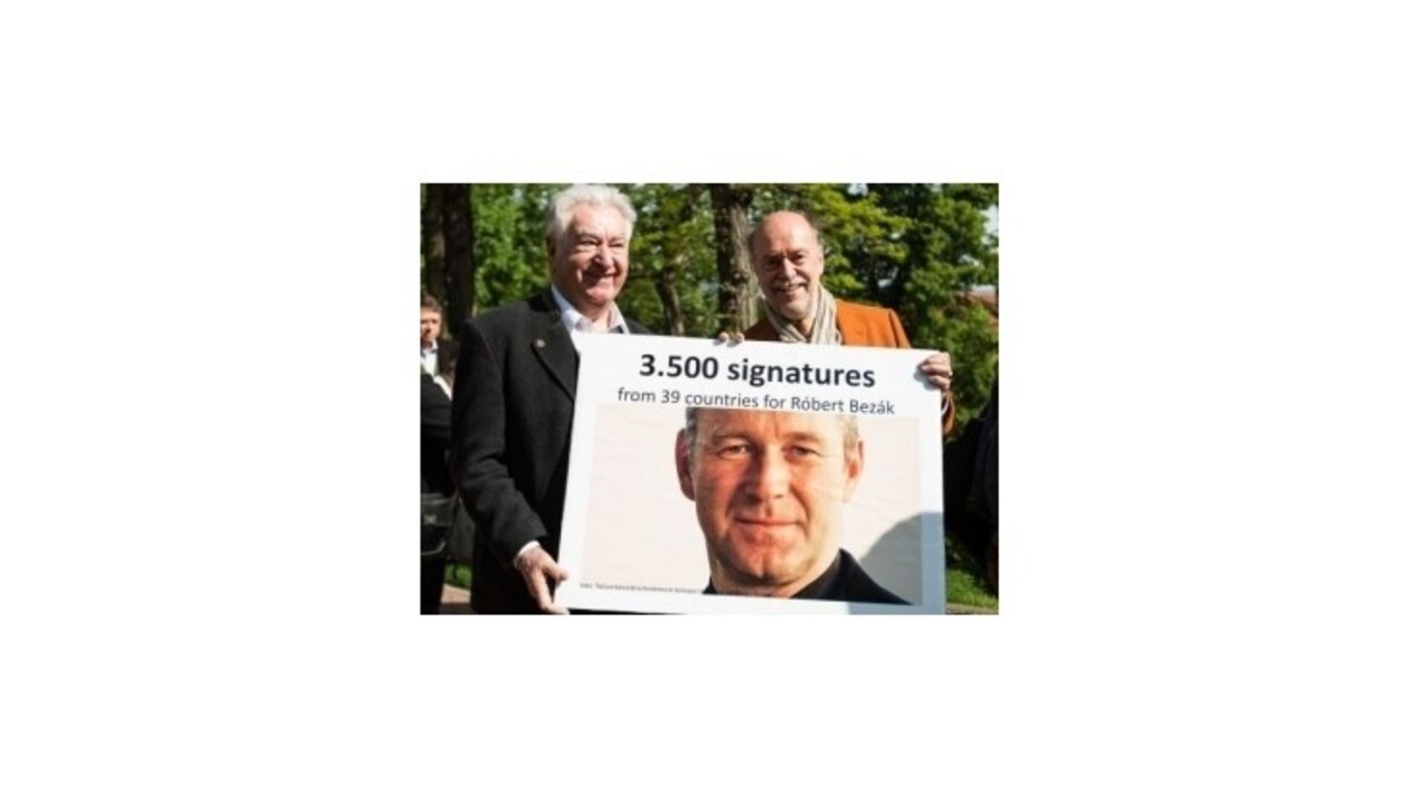 Podľa Srholca sa Bezák na Slovensko vrátiť nemôže