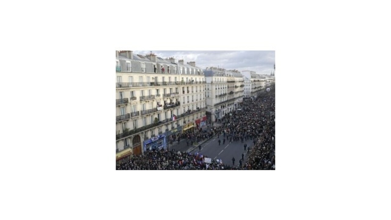 Mobilizácia ľudí v Paríži bola bezprecedentná, ministerstvo ich nedokáže sčítať
